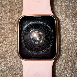 Apple Watch series SE with gps and service